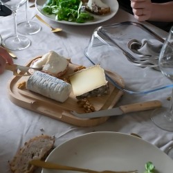 Plateau à fromage en bambou avec couvercle 