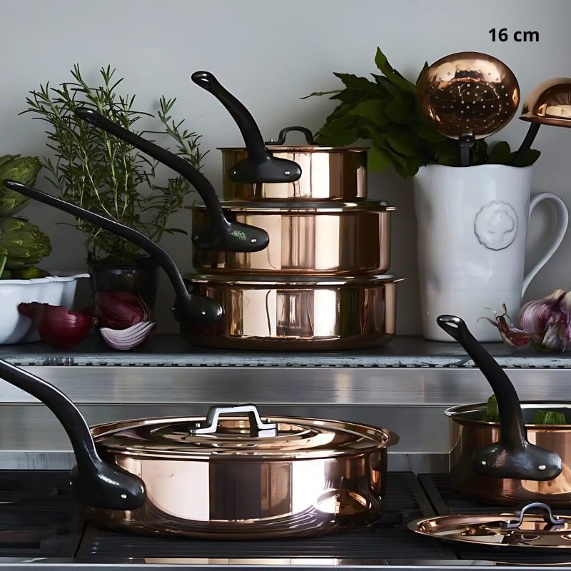 Sauteuse avec couvercle en cuivre massif Diamètre:16 cm