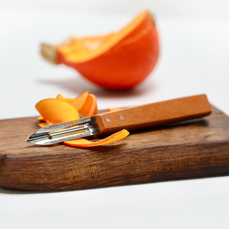 Éplucheur 2 tranchant affidenté – Manche bois cerisier | CuisinezPâtissez