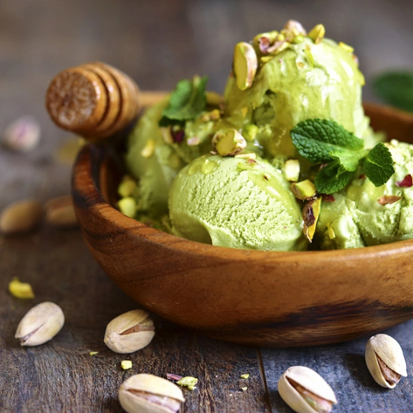 Glace artisanale à la pâte de pistache Cresco, onctueuse et savoureuse