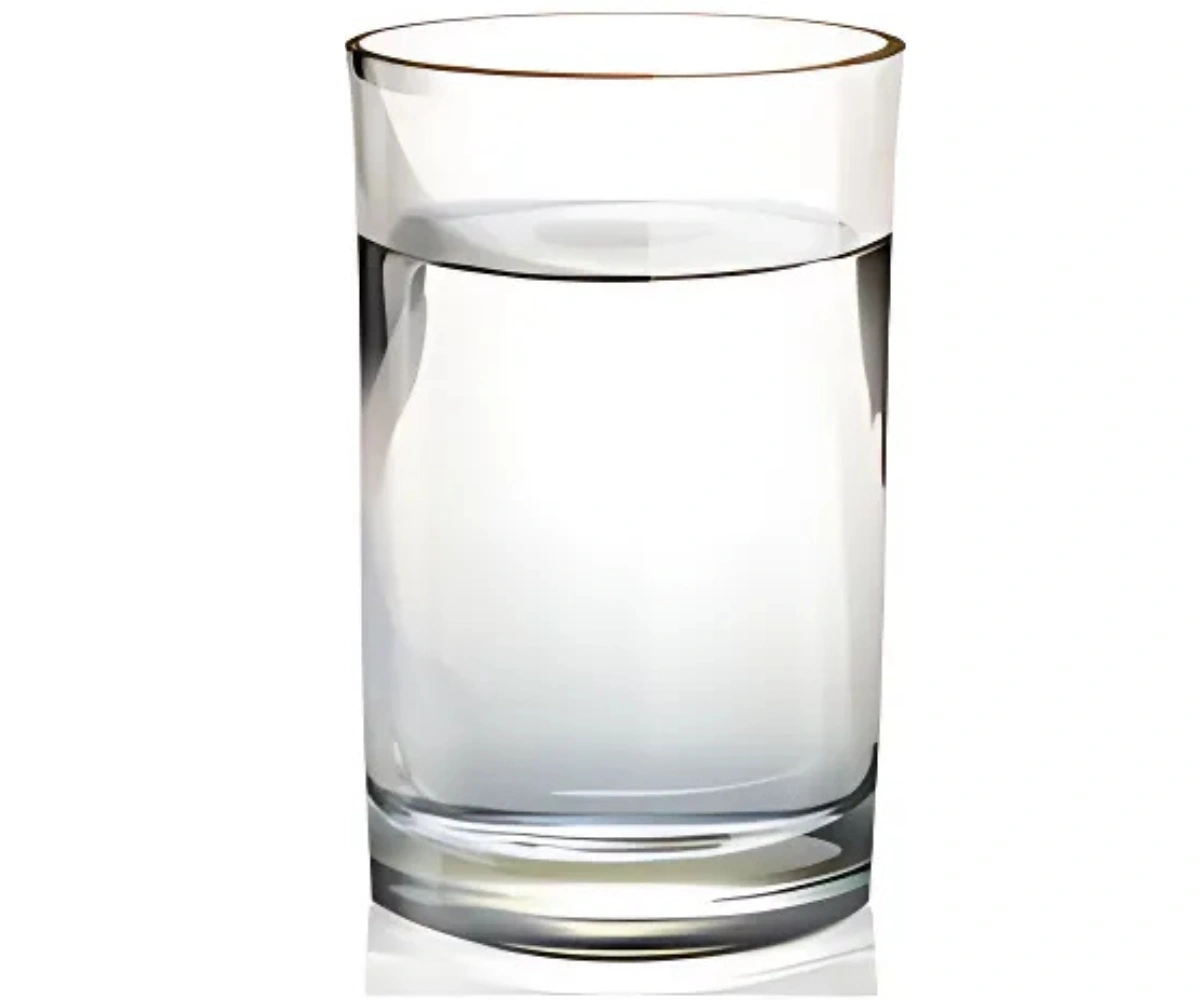  Verre d’eau utilisé pour ajuster la pâte à pain au chocolat