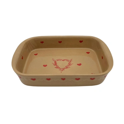 Plat à lasagnes rectangulaire beige avec décor de cœurs rouges Plats alsaciens